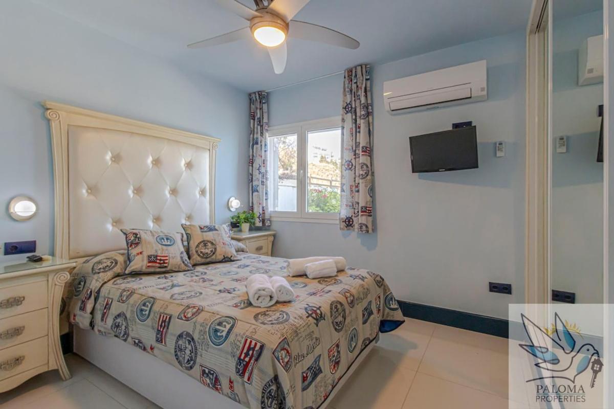 Wonderful Beachfront Apartment Benalmadena
